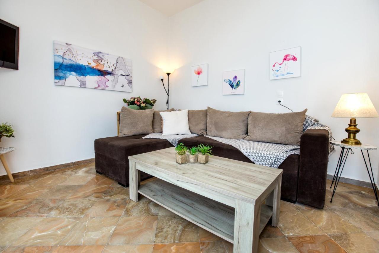 Onarhome Potos Exterior foto