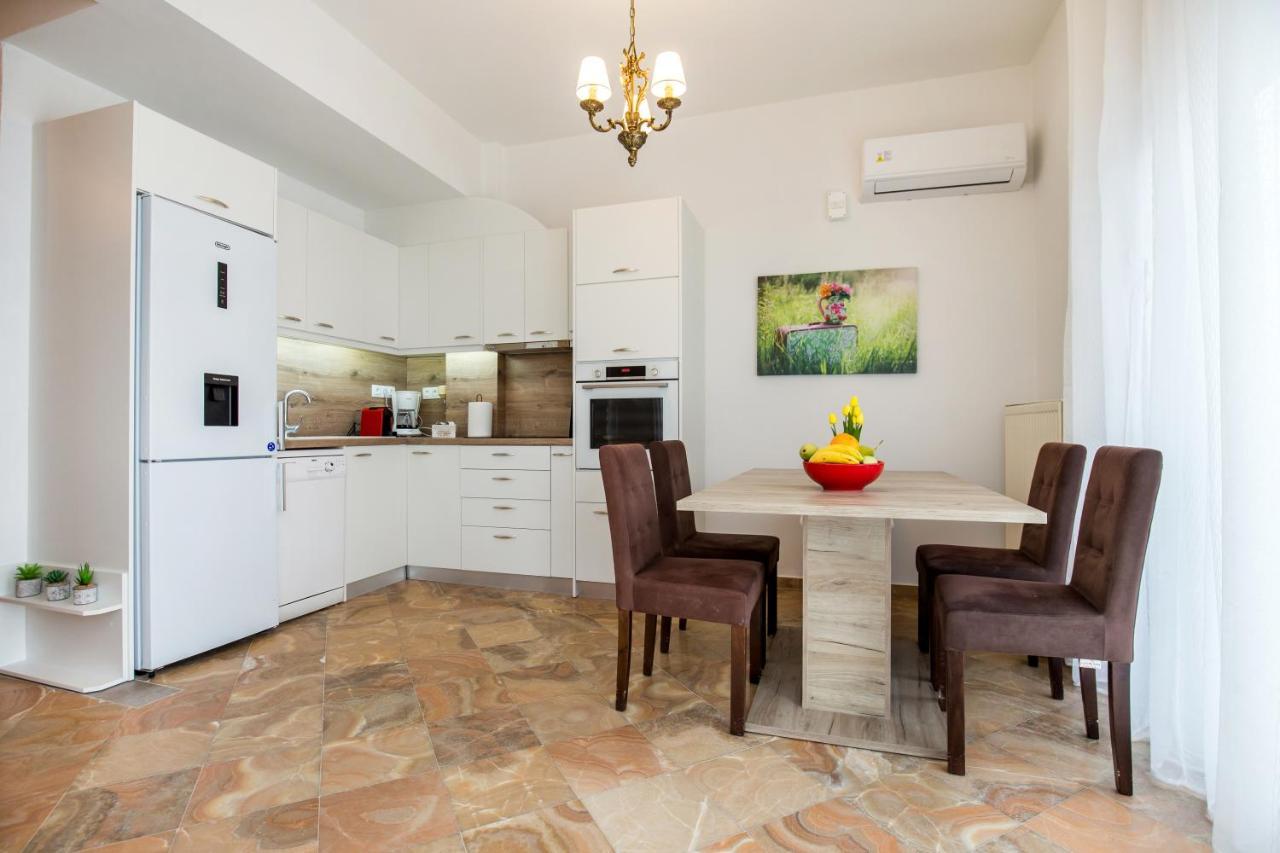 Onarhome Potos Exterior foto