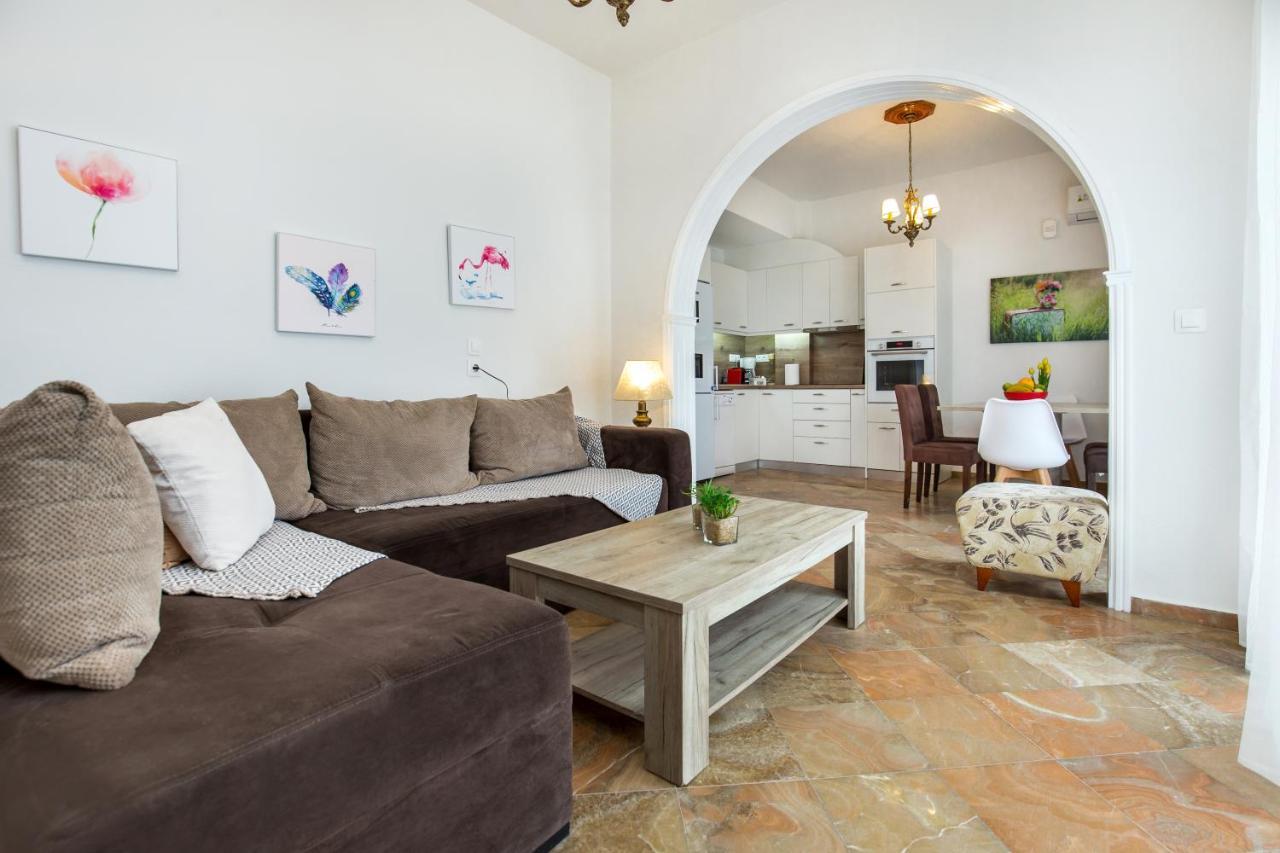 Onarhome Potos Exterior foto
