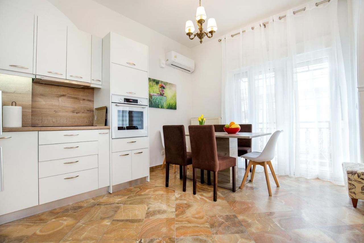 Onarhome Potos Exterior foto