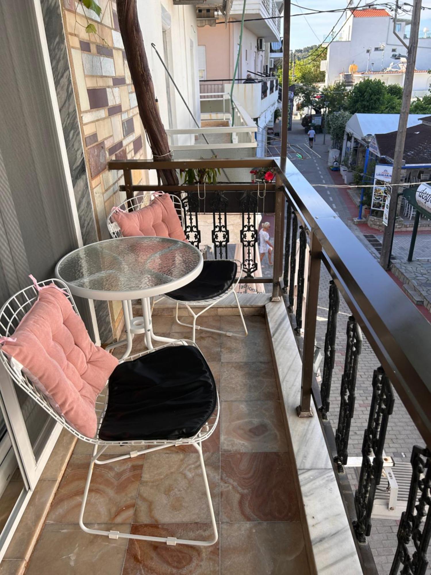Onarhome Potos Exterior foto